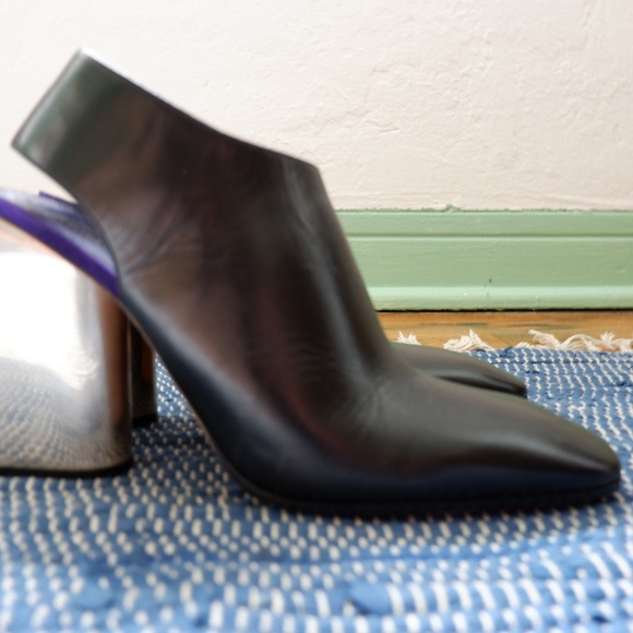 CELINE - Picture 1 of 4